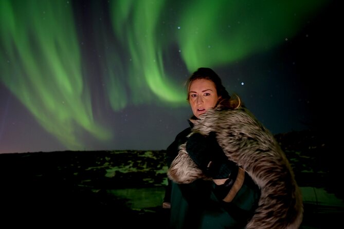 Reykjavik Northern Lights Tour with Pro Aurora Photos Small Group - What Each Stop Feels Like: Outside Viewing, Then Warm Up