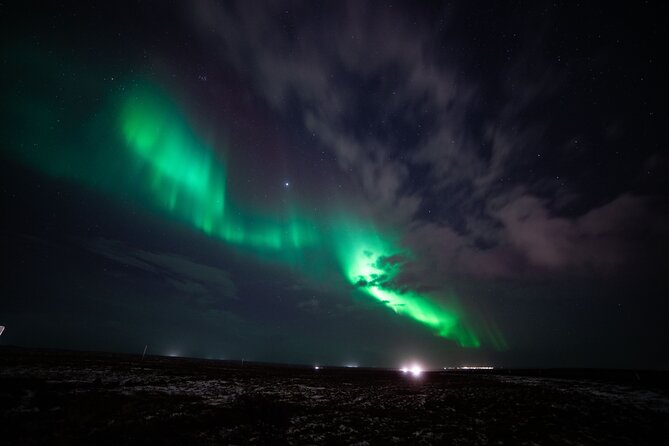 Reykjavik Northern Lights Tour with Professional Photographer - How the guide keeps the night moving when plans shift