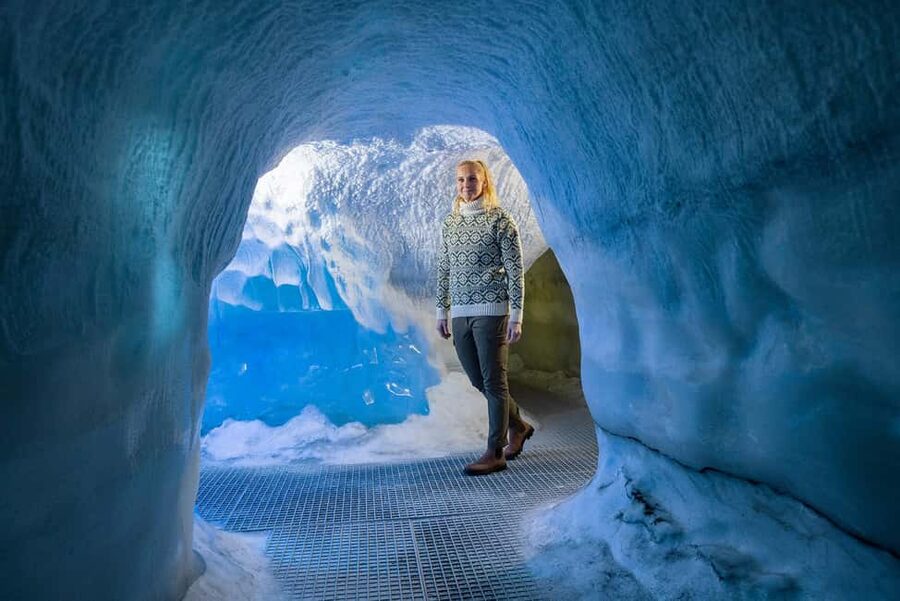 Reykjavik: Perlan Museum Wonders of Iceland Entrance Ticket - The Indoor Ice Cave: Iceland’s Glacier World, Up Close