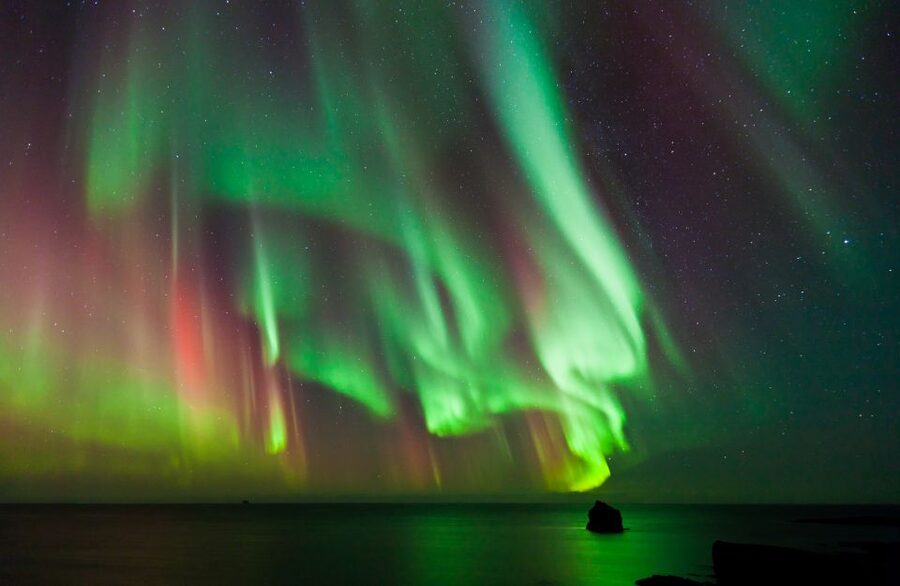 Reykjavik: Premium Northern Lights Tour with Free Photos - Pickup and drop-off around Reykjavik, built for easy nights