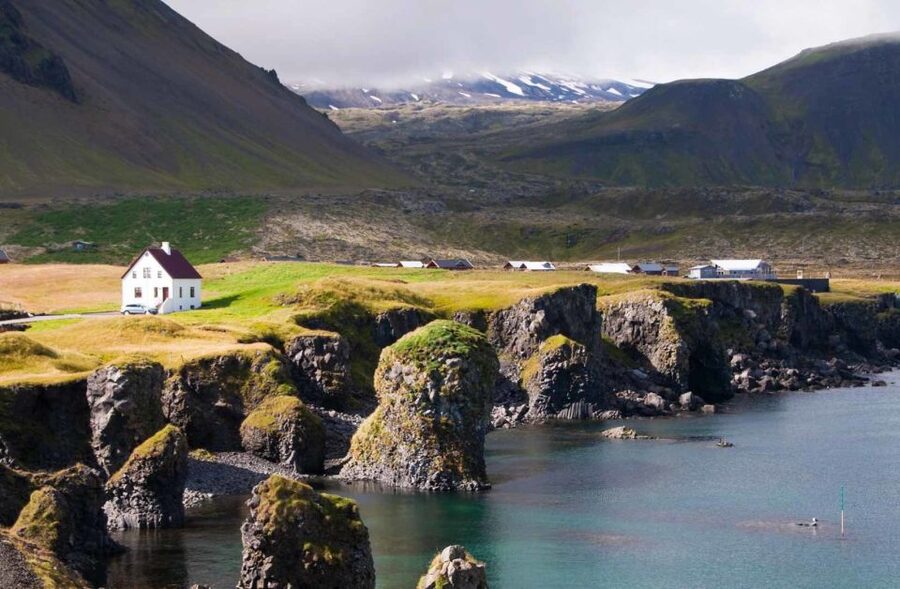 Reykjavik: Private Snaefellsnes and Kirkjufell Jeep Tour - Arnarstapi sea cliffs and glacier views like a movie set