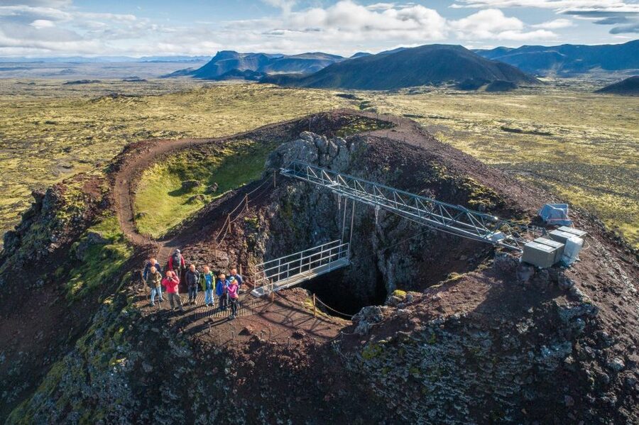 Reykjavik: Thrihnukagigur Volcano Guided Hiking Day Trip - Step-by-Step Walkthrough of Your 4 to 6 Hour Rhythm