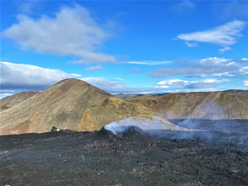 Reykjavík: Volcano Eruption Site and Reykjanes Hiking Tour - Reykjanes Peninsula Geopark: Iceland’s tectonic playground, not just another coastline day