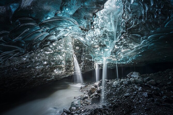 Sapphire Ice Cave Tour from Jökulsárlón - Extra Small Group - Why the Sapphire Ice Cave experience is so compelling