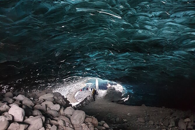 Sapphire Ice Cave Tour from Jökulsárlón - Extra Small Group - What you get included, and what you must plan for