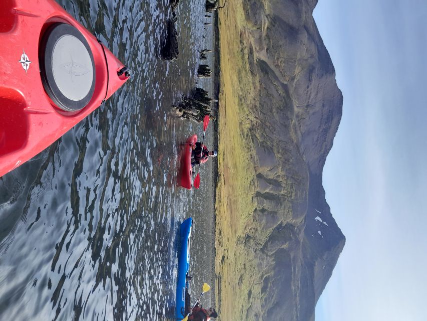 Siglufjörður / Siglufjordur: Guided kayak tour. - Training first, then the relaxed paddle