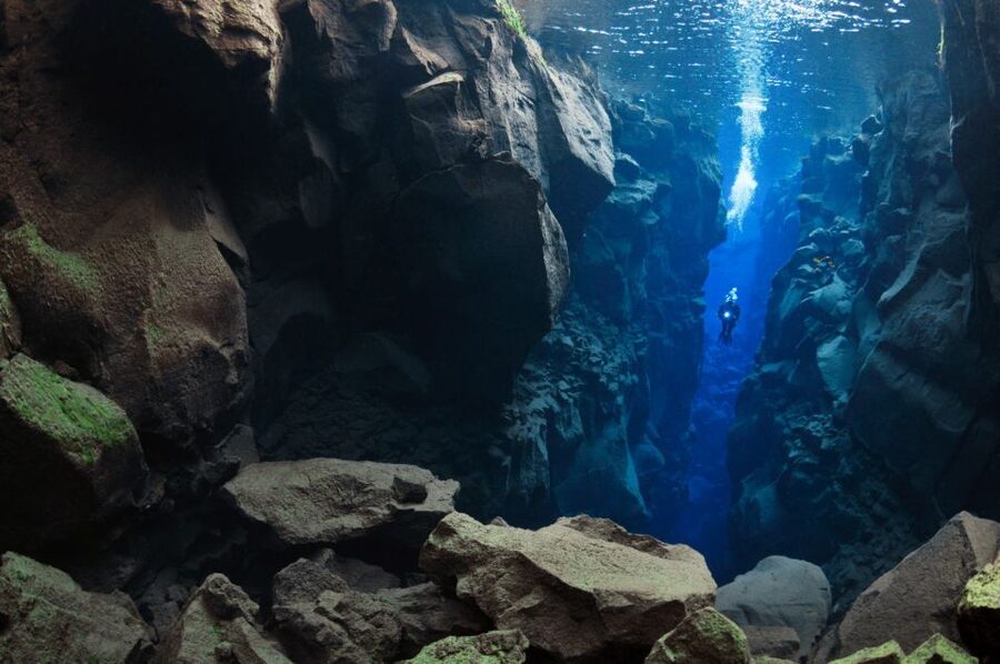 Silfra: Diving Between Tectonic Plates - Guides, equipment, and the small-group feel
