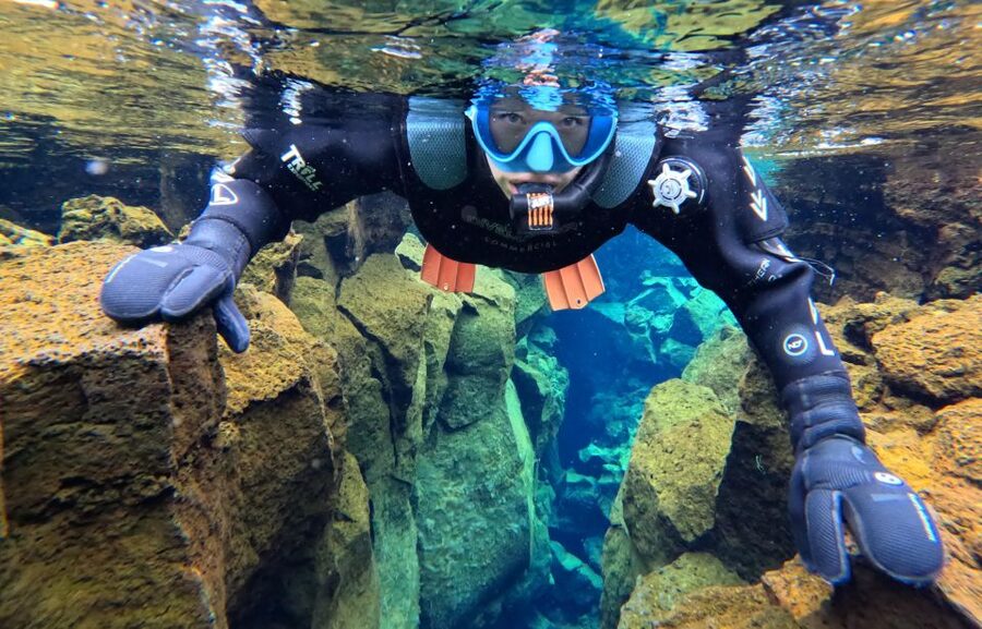 Silfra: Fissure Snorkeling Tour with Underwater Photos - Guide Quality and GoPro Photos You Actually Get to Keep