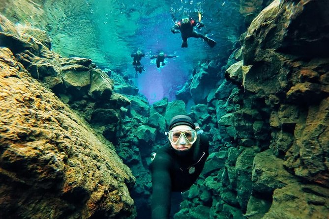 Silfra Wetsuit Snorkeling - Meet on Location | Free Photos - Thingvellir stop: seeing the rift valley before you enter Silfra