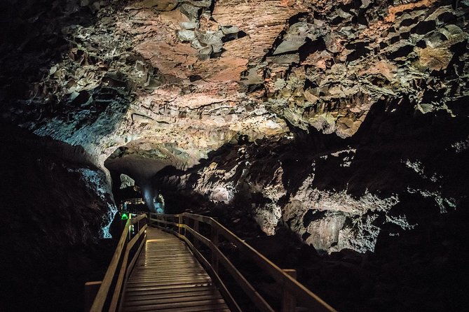 Silver Circle: Lava Cave, Waterfalls & Iceland Horses-Small Group - Deildartunguhver: Europe’s highest-flow hot spring