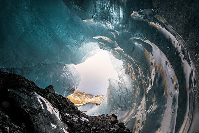 Skaftafell: Blue Ice Cave & Glacier Hike on Vatnajökull - Ice cave time: blue walls, photo angles, and changing “limited editions”