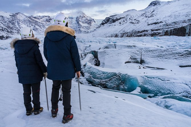 Skaftafell Glacier Hike – Small Group Trek on Vatnajökull - Guides and instruction: why the calm tone matters on ice