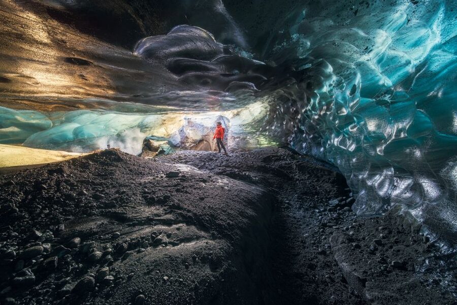 Skaftafell: Ice Cave Experience - The ice cave itself: blue-green walls and real ice tunnel magic