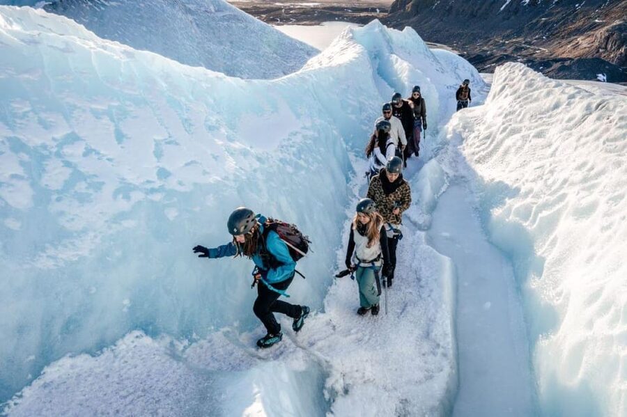 Skaftafell: Ice Cave Tour and Glacier Hike - Why Falljökull and the blue ice cave feel so special