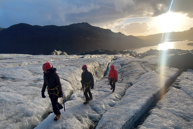 Small-Group Ice Climbing and Glacier Hiking in Solheimajokull - The 10:30 start and the 4.5-hour format (what your day will feel like)