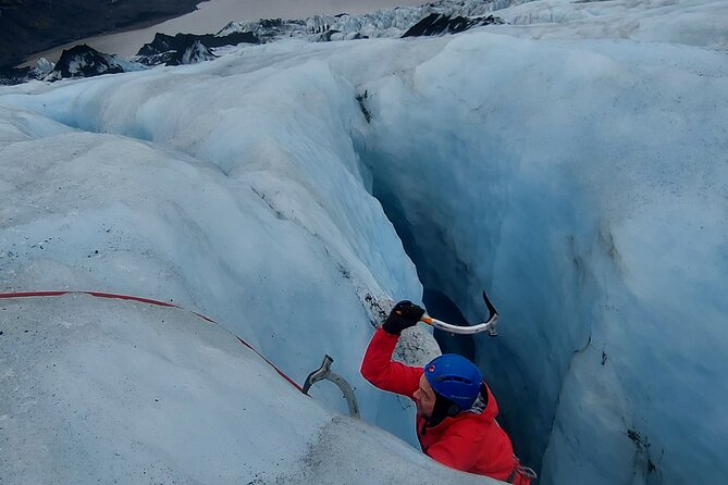 Small-Group Ice Climbing and Glacier Hiking in Solheimajokull - Safety and coaching that make beginners feel steady