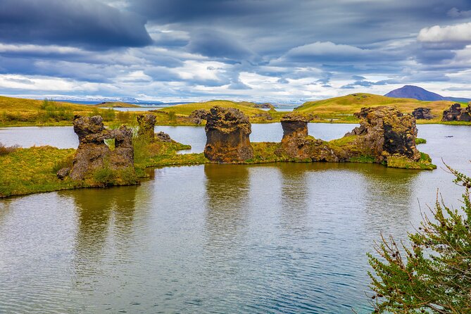 Small-Group Lake Mývatn Tour from Akureyri - Stop 3: Dimmuborgir’s dark castles lava formations