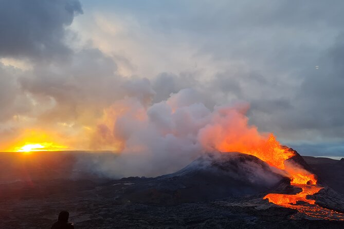 Small Group Volcano Hike with a Professional Geologist - Who This Tour Fits Best (and Who Should Think Twice)