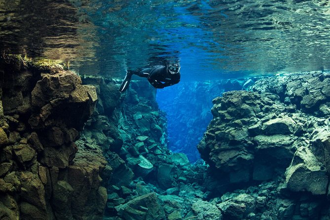 Snorkel the Silfra Fissure-Meet on Location (Free Photos & Cocoa) - The swim itself: floating, currents, and seeing the plates up close