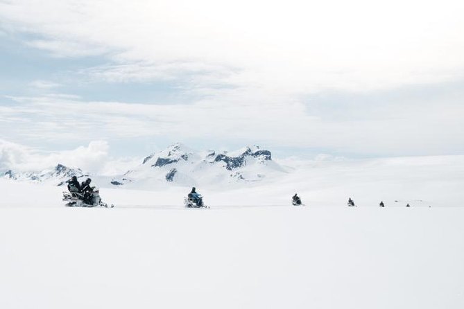 Snowmobiling Adventure on Langjokull Glacier from Gullfoss - Group size and pace: why this tour can feel peaceful or crowded