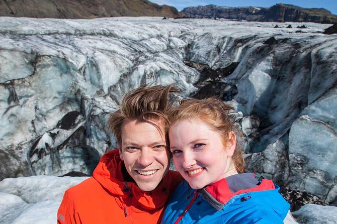 Sólheimajökull Glacier Hike – Adventure in a Small Group - Breaks, glacier water, and what your guide will point out