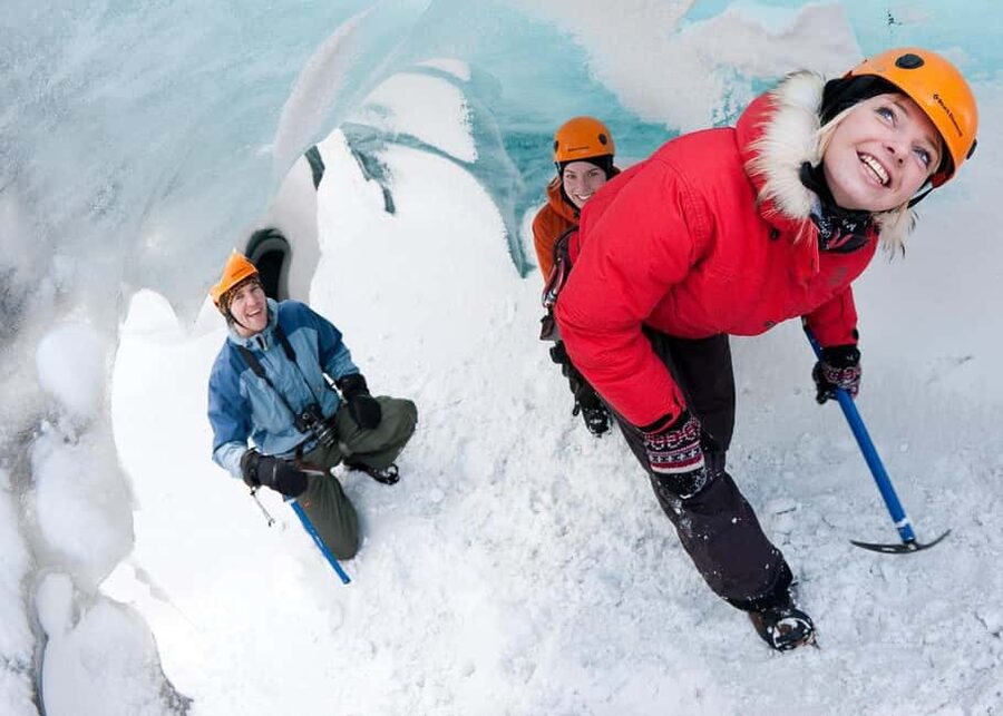 Sólheimajökull: Guided Glacier Hike - Meeting Point Timing: The 25-Minute Drive From Vik