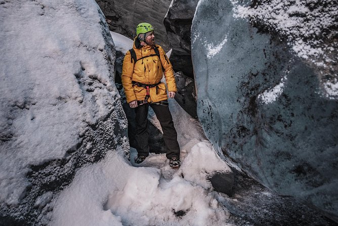 Sólheimajökull Ice Climbing and Glacier Walk - Stop 1 at Sólheimajökull: glacier walk plus ice climbing
