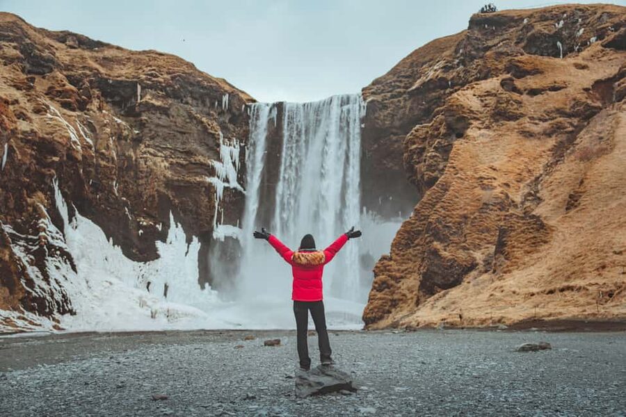 South Coast, Glacier Hike and Northern Lights Winter Tour - When the volcano views happen: what to watch for on clear days