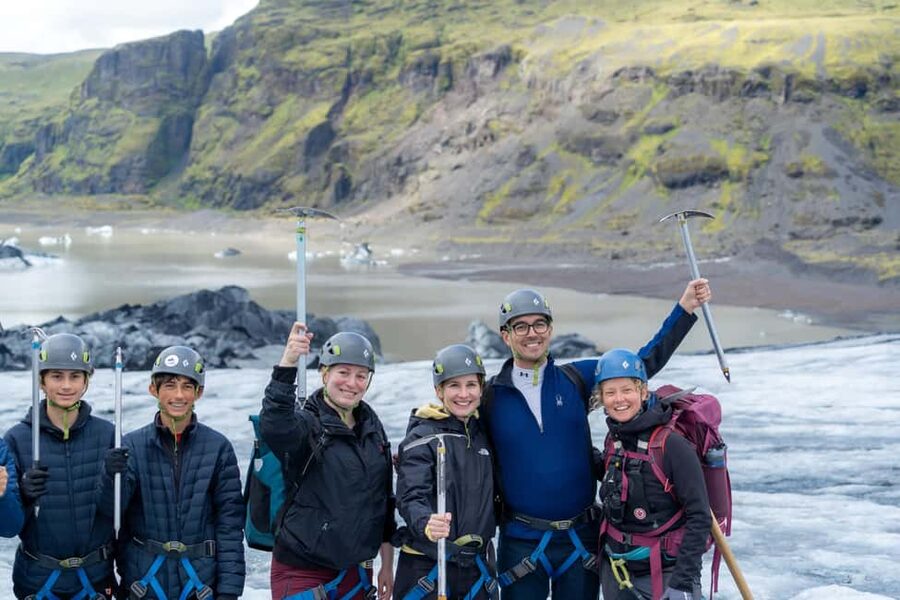 South Coast, Glacier Hike and Northern Lights Winter Tour - The day plan, from Reykjavik pick-up to night sky hunting