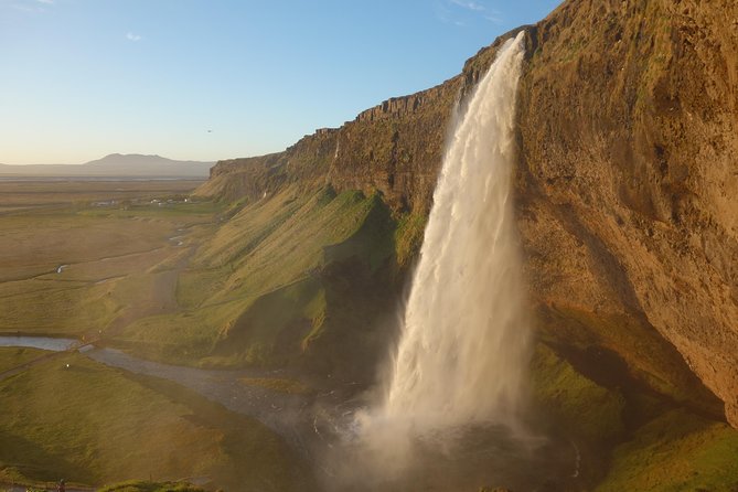 South Coast Private Day Tour - up to 9 passengers - Vik Town Stop: The Lunch Break You Will Appreciate