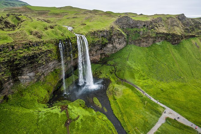 South Coast, Reynisfjara Beach & Waterfalls Small-Group Day Trip from Reykjavik - Skógafoss: the spray, the possible rainbow, and the easy wow