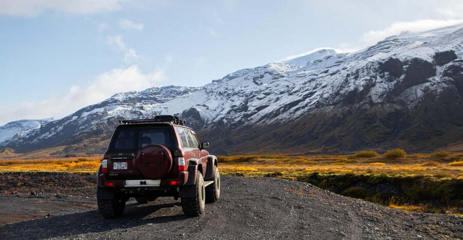 Super Jeep Private tour in Þórsmörk - Nauthúsagil waterfall and the Gígjökull glacier view, the photo stops that do real work