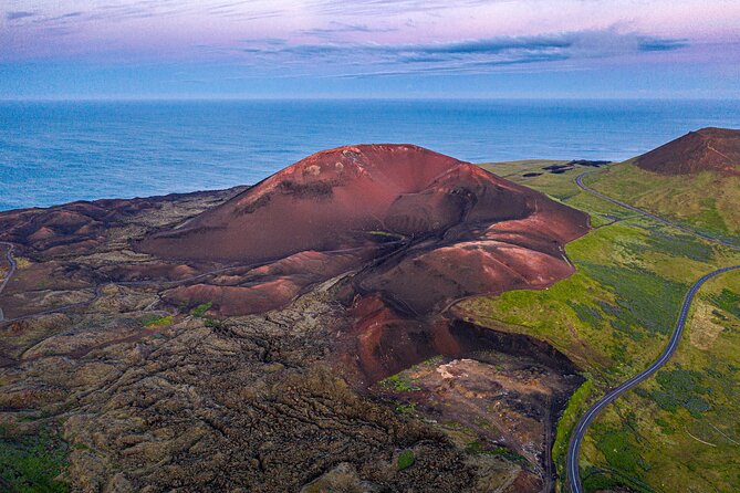 The Best of Vestmannaeyjar with Ebbi - Eldfell volcano eruption, 1973: seeing a scar with a lesson attached