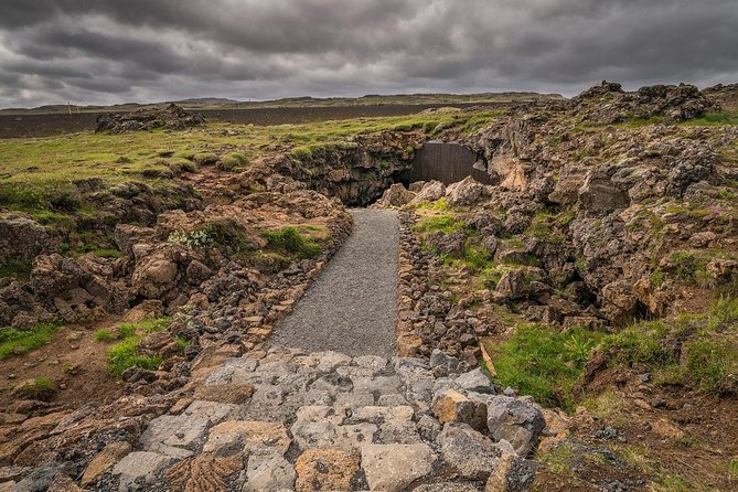 The Lava Tunnel Tour with Transfer from Reykjavik - What your guide does with the tunnel story (and why names matter)
