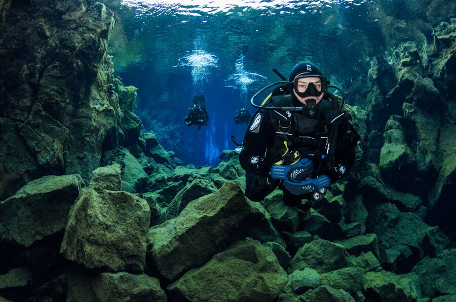 Thingvellir: Silfra Fissure Diving with Optional Pickup - Gear, Dry Suit Rules, and the Limits That Keep You Safe