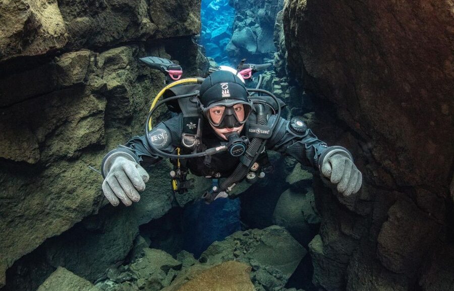 Thingvellir: Silfra Fissure Diving with Optional Pickup - Guides and Small Group Pace, Including Names People Remember