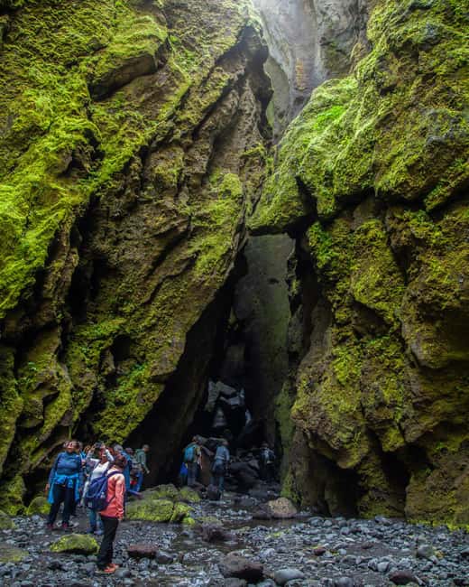 Þórsmörk by Super Jeep - Getting there from Brú Base Camp: your Super Jeep morning starts early
