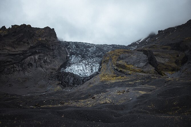 Thórsmörk, Valley of Thór | Private Tour | PRO Photos Included - Eyjafjallajökull drive-by, the eruption scars you can see in real time