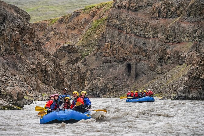 Top-Rated Family Rafting-Warm Drysuits, Volcanic Canyon, Epic Fun - Guide Team Energy and the “You Got This” Factor