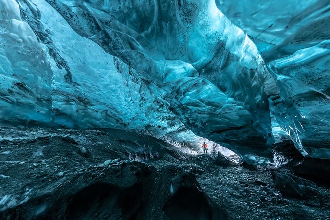 Treasure Iceland - Ice Cave Discovery - Jeep ride, then moraine hiking you can feel