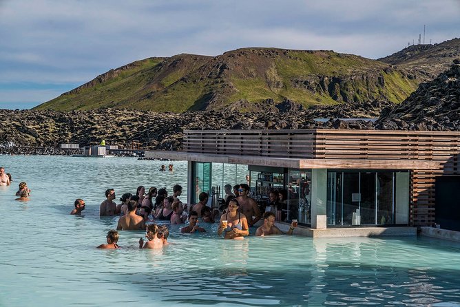 Unique bathing in an Icelandic hot springs at the Blue Lagoon - Service reality check, especially if you are picky about customer care