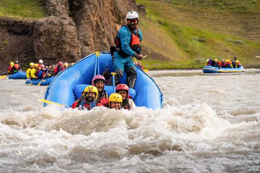 Varmahlíð: Guided Family Rafting Trip - Riverside refreshments and the human side of the experience