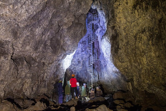 Vatnshellir Cave Tour - Key things you will notice right away
