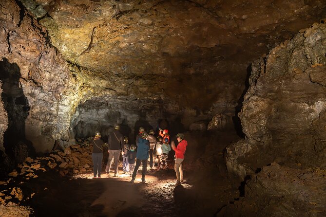 Vatnshellir Cave Tour - Entering the cave: what the 45 minutes actually feels like