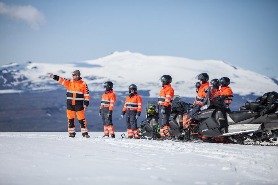 Vik: Mýrdalsjökull Snowmobile Adventure - What to Wear, What to Bring, and Photo Tips That Actually Work