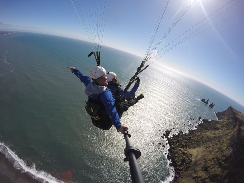 Vík: Paragliding Tandem Flight - Jeep time and the short viewpoint stop that sets the mood