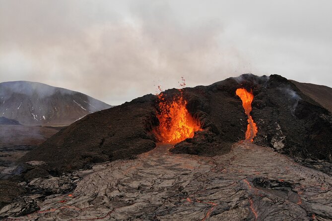 Volcano Hike and Grindavík Visit from Reykjavik - Timing, Group Size, and the Reality of Weather