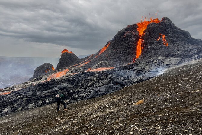 Volcano Hike and Grindavík Visit from Reykjavik - Transportation Comfort: Air-Conditioned, But Seats Can Be Tight