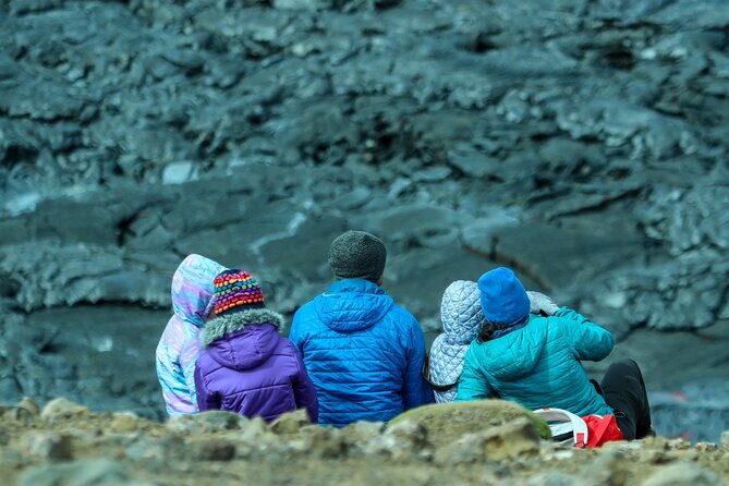 Volcano Tour on Reykjanes Peninsula Including Icelandic Snacks - Kleifarvatn Lake: A Quick Geological Read While You Ride