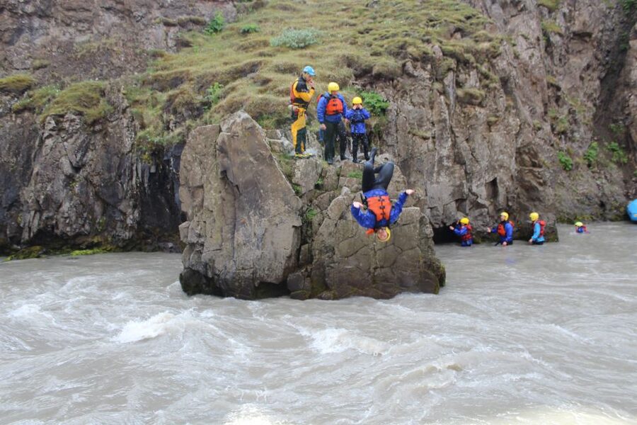 West Glacial River Family Rafting - The mid-ride geothermal hot chocolate stop